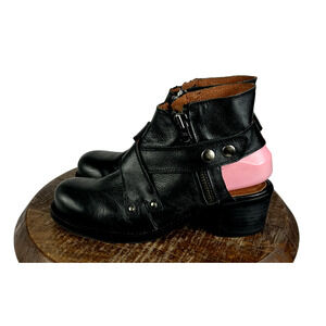 SixtySeven Booties Womens 8 Daisy Floater Ankle Black Leather Side Zipper